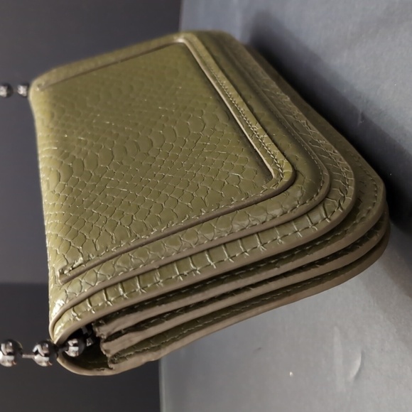 Zara Green Faux Leather Mini Purse With Beaded Strap. - Picture 4 of 12